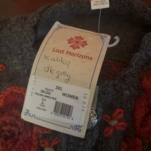 Lost Horizon Women Sweater Button Up 100% Wool Handmade Rare To Find fair trade - Picture 6 of 15